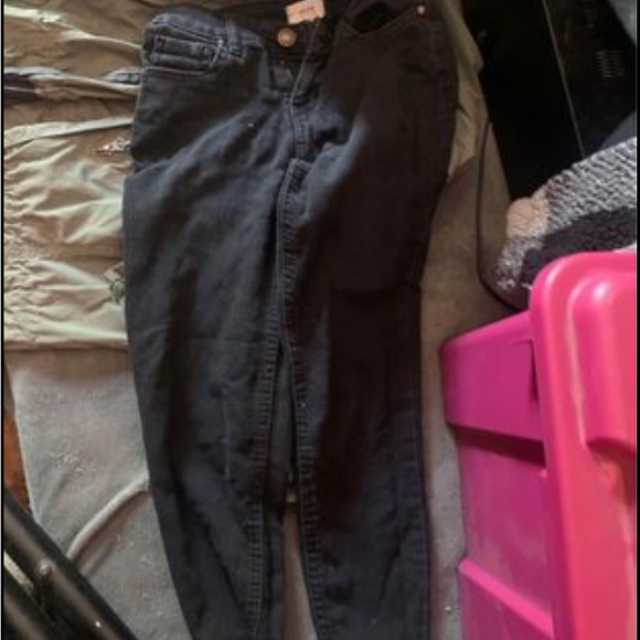 Size Small Clothing (Jeans size 0) - Picture 3 of 6